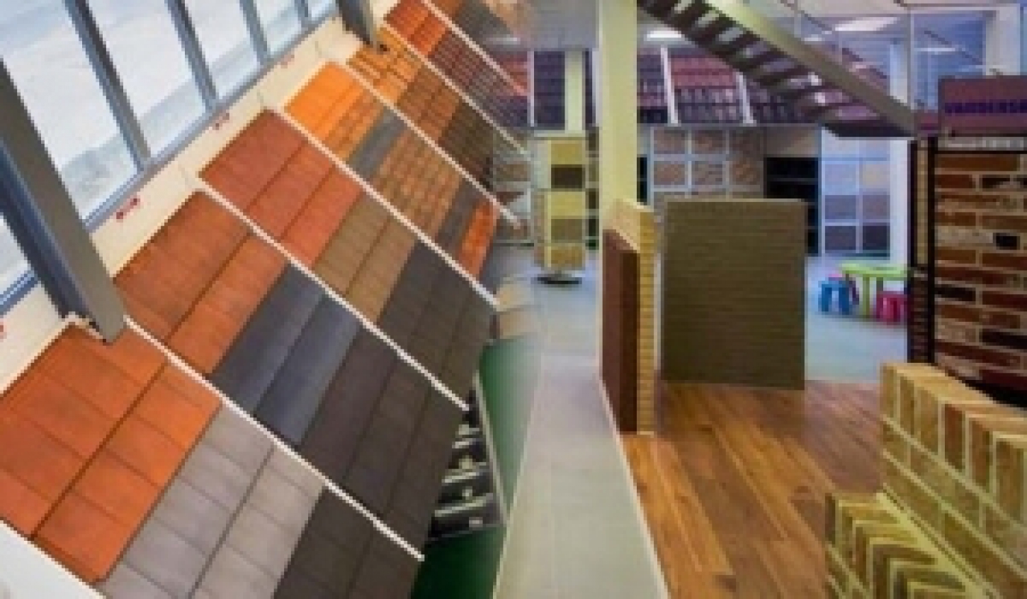 Bij Wijckmans in Limburg zijn diverse soorten dakbedekking verkrijgbaar. Zo hebben we dakpannen en leien van diverse merken.